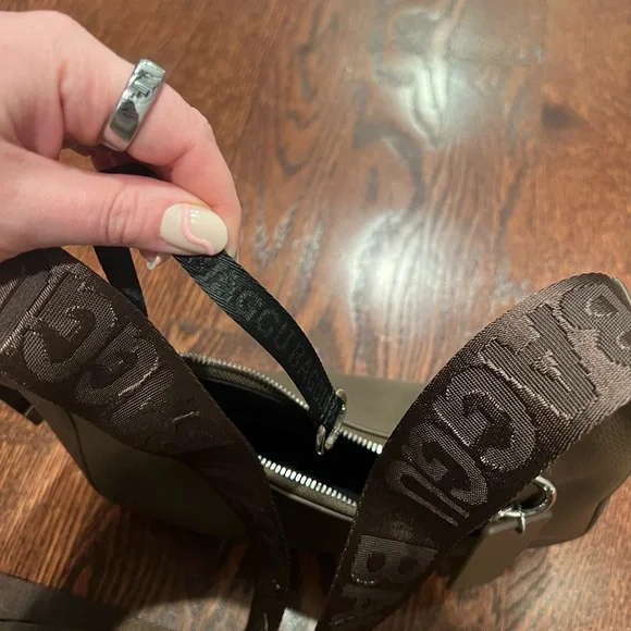 Baggu Brown Leather Shoulder Bag - Picture 7 of 8